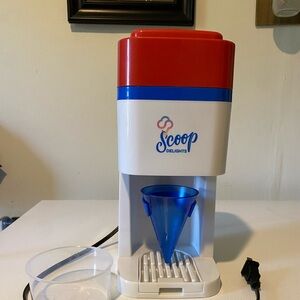 Scoop Delights Electric Shaved Ice And Snow Cone Machine